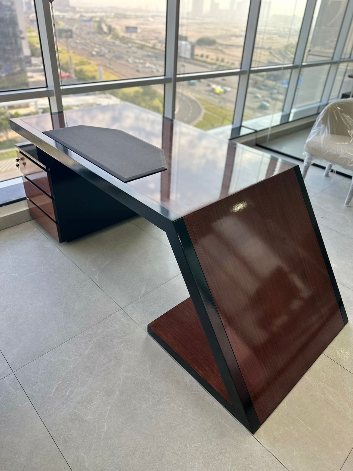 Executive Desk - (Project - Dubai)
